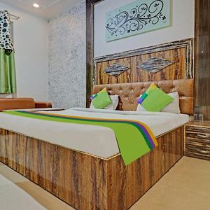 [Sanitized] Standard Double Room